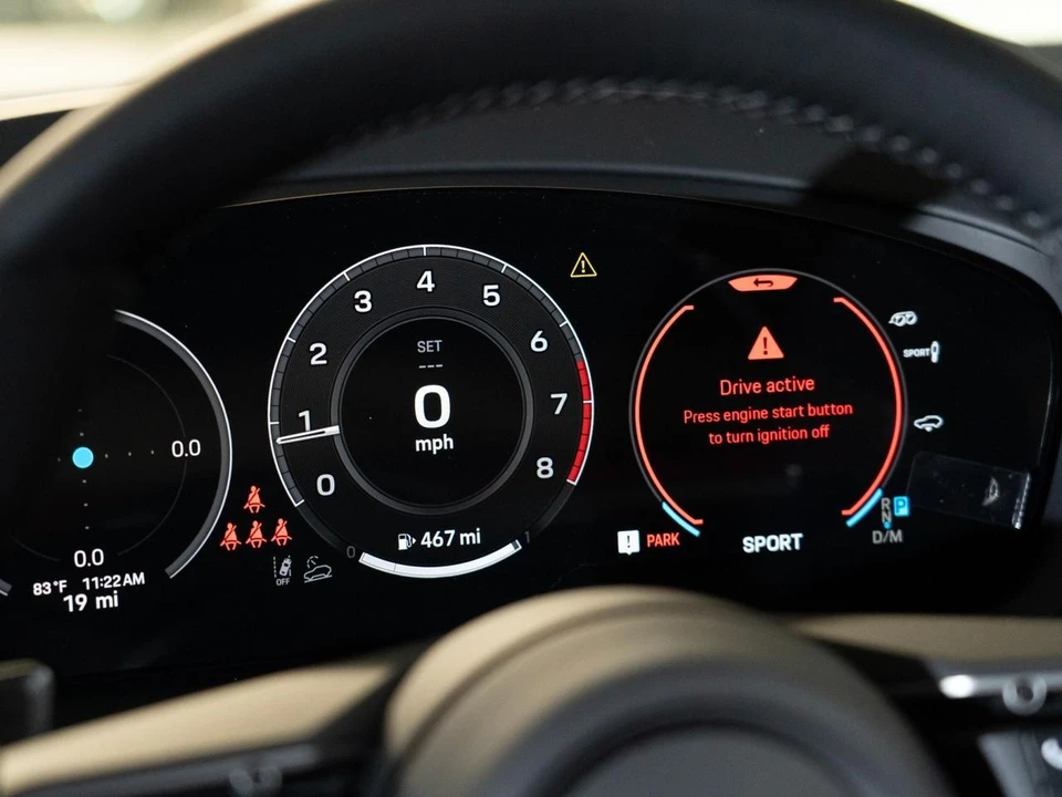 2026 Porsche 9Y0/9Y3 Cayenne Coupe - Image 19 of 29