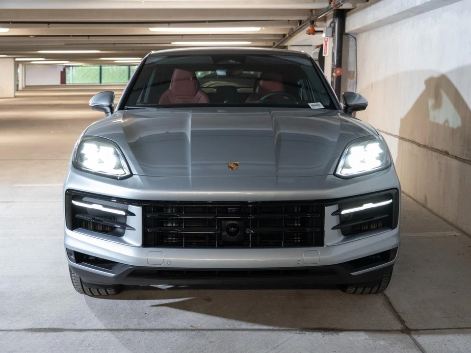2026 Porsche 9Y0/9Y3 Cayenne Coupe - Image 6 of 29