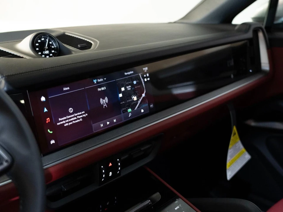 2026 Porsche 9Y0/9Y3 Cayenne Coupe - Image 21 of 29