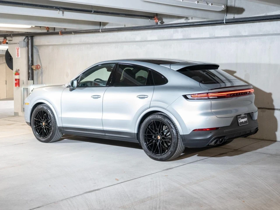 2026 Porsche 9Y0/9Y3 Cayenne Coupe - Image 3 of 29