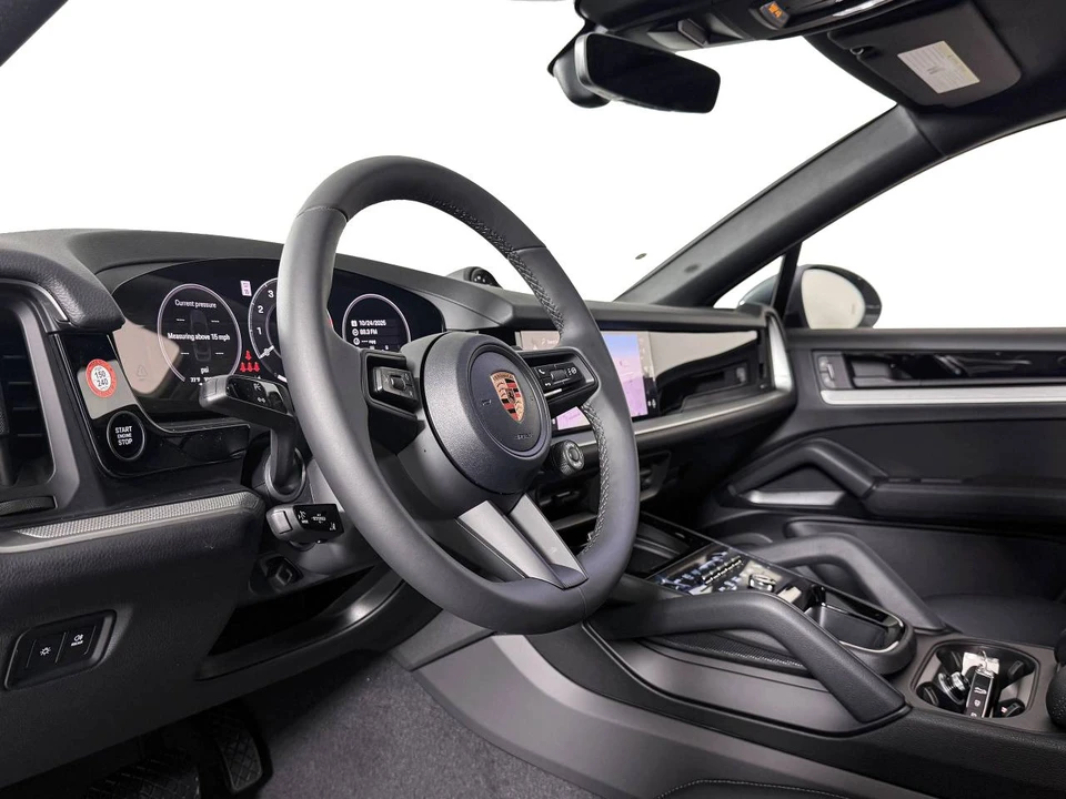 2026 Porsche 9Y0/9Y3 Cayenne Coupe - Image 4 of 5