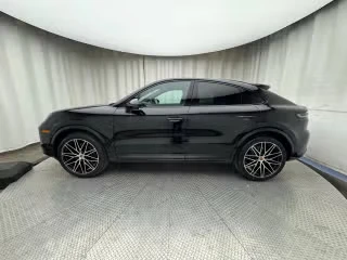 2026 Porsche 9Y0/9Y3 Cayenne - Image 9 of 21