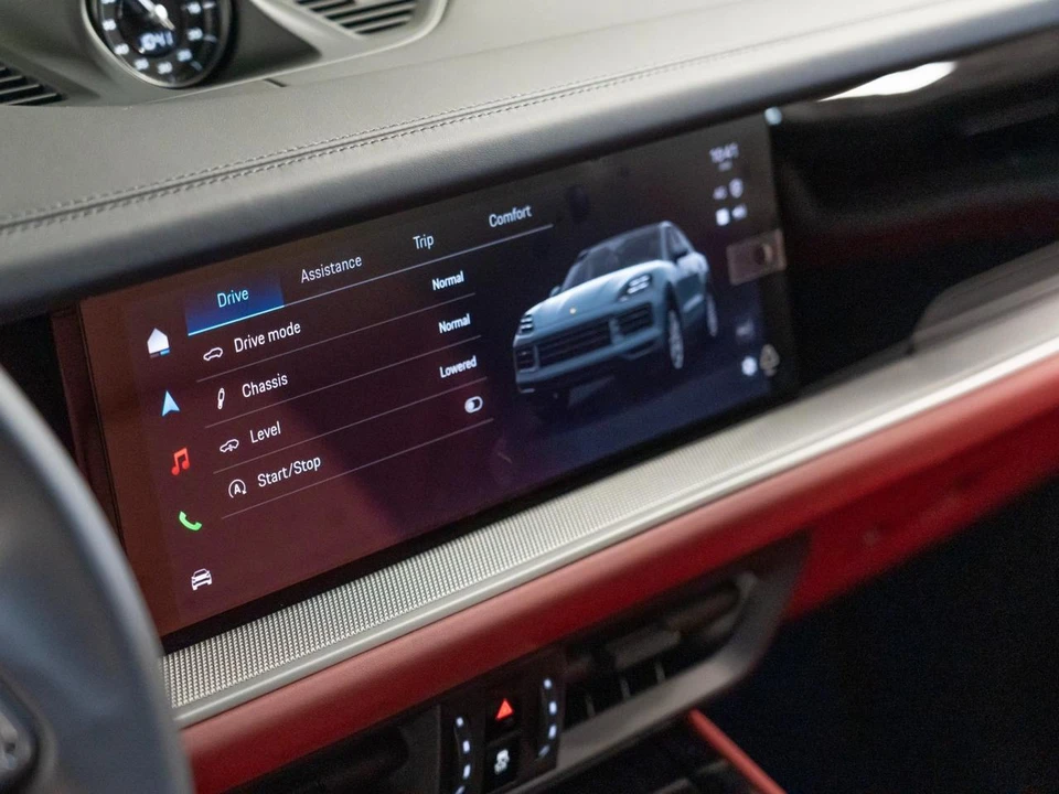 2026 Porsche 9Y0/9Y3 Cayenne Coupe - Image 21 of 29