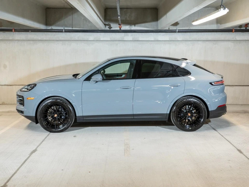 2026 Porsche 9Y0/9Y3 Cayenne Coupe - Image 2 of 29