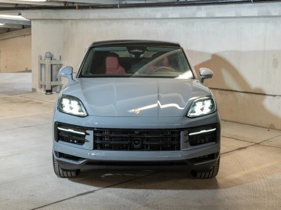 2026 Porsche 9Y0/9Y3 Cayenne Coupe - Image 6 of 29