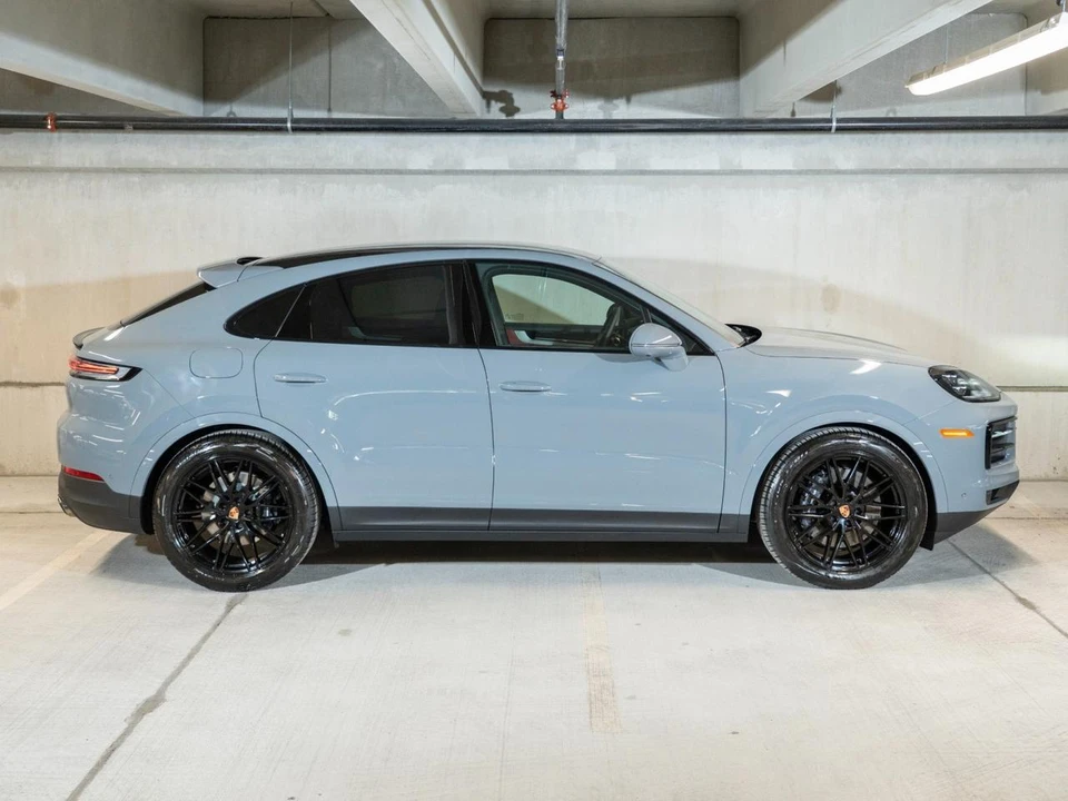 2026 Porsche 9Y0/9Y3 Cayenne Coupe - Image 8 of 29