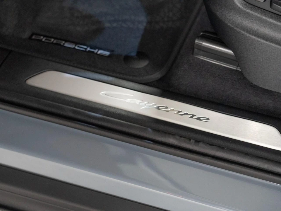 2026 Porsche 9Y0/9Y3 Cayenne Coupe - Image 12 of 29