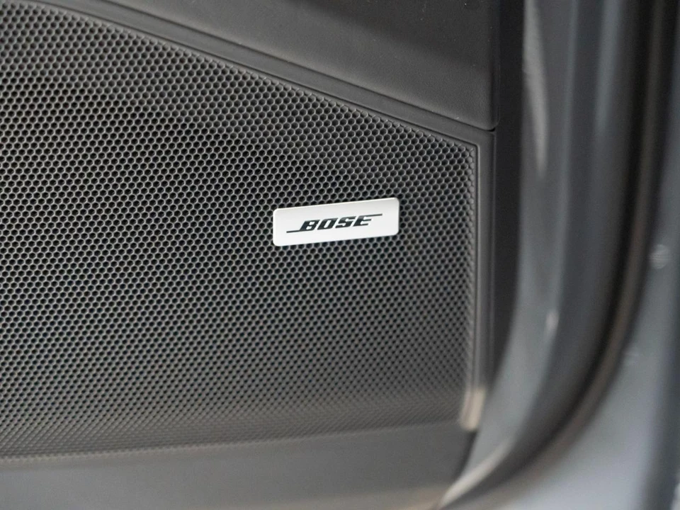 2026 Porsche 9Y0/9Y3 Cayenne Coupe - Image 18 of 29