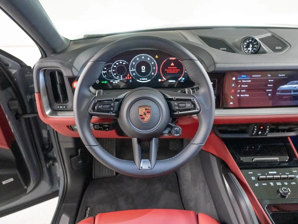 2026 Porsche 9Y0/9Y3 Cayenne Coupe - Image 28 of 29