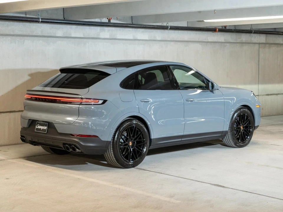 2026 Porsche 9Y0/9Y3 Cayenne Coupe - Image 9 of 29