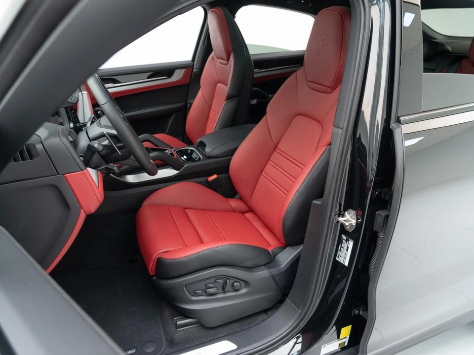 2026 Porsche 9Y0/9Y3 Cayenne Coupe - Image 5 of 31
