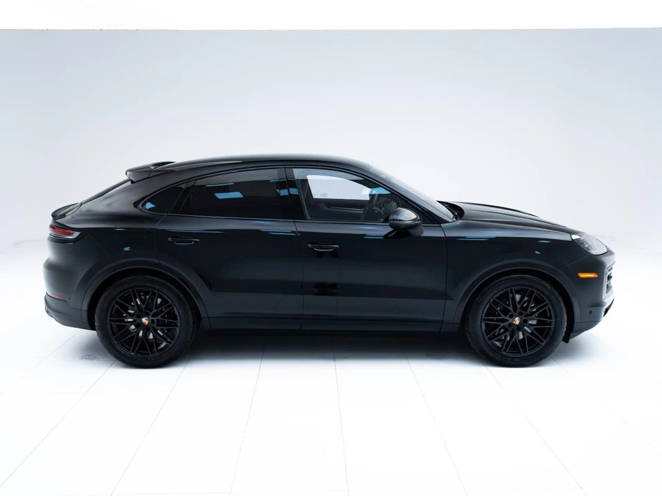 2026 Porsche 9Y0/9Y3 Cayenne Coupe - Image 8 of 31