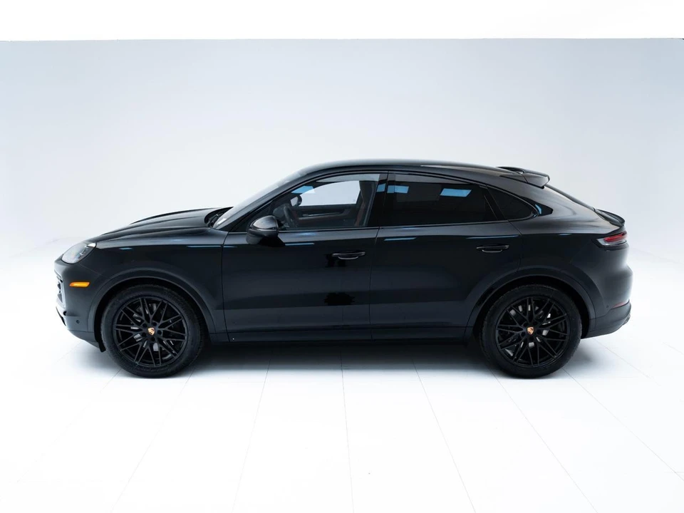 2026 Porsche 9Y0/9Y3 Cayenne Coupe - Image 2 of 31