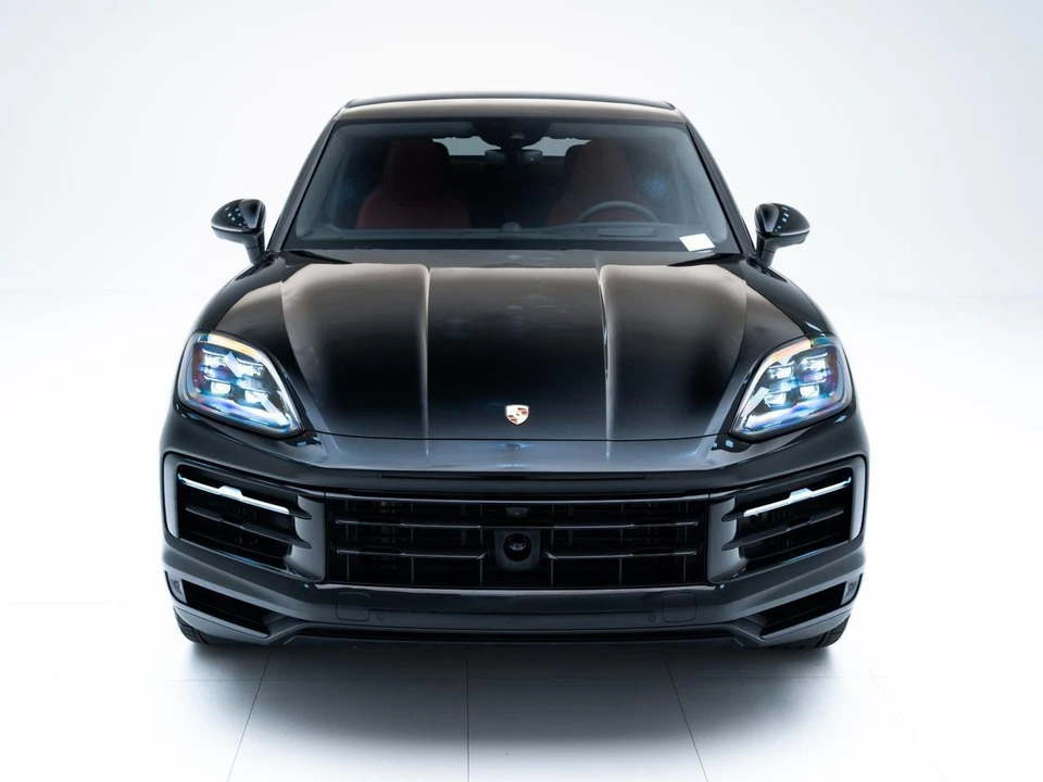2026 Porsche 9Y0/9Y3 Cayenne Coupe - Image 6 of 31