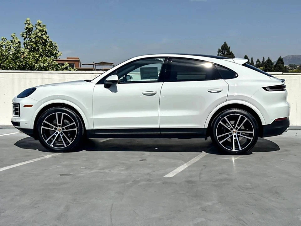 2026 Porsche 9Y0/9Y3 Cayenne Coupe - Image 2 of 4