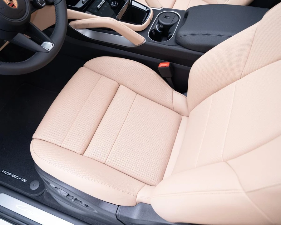 2026 Porsche 9Y0/9Y3 Cayenne Coupe - Image 15 of 31