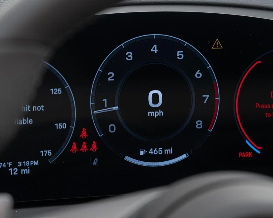 2026 Porsche 9Y0/9Y3 Cayenne Coupe - Image 22 of 31