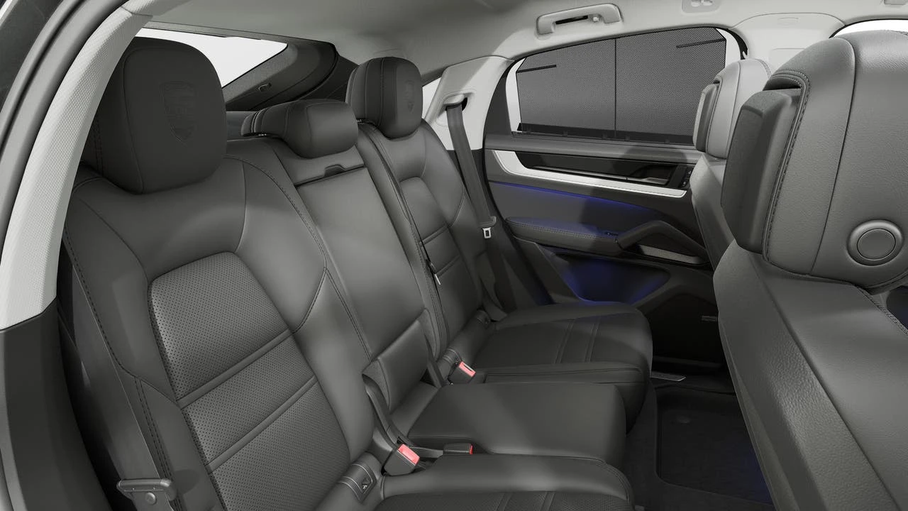 2026 Porsche Cayenne - Image 13 of 14