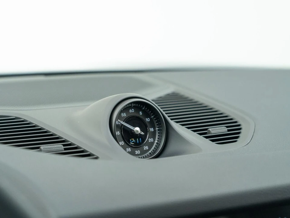 2026 Porsche 9Y0/9Y3 Cayenne Coupe - Image 24 of 31