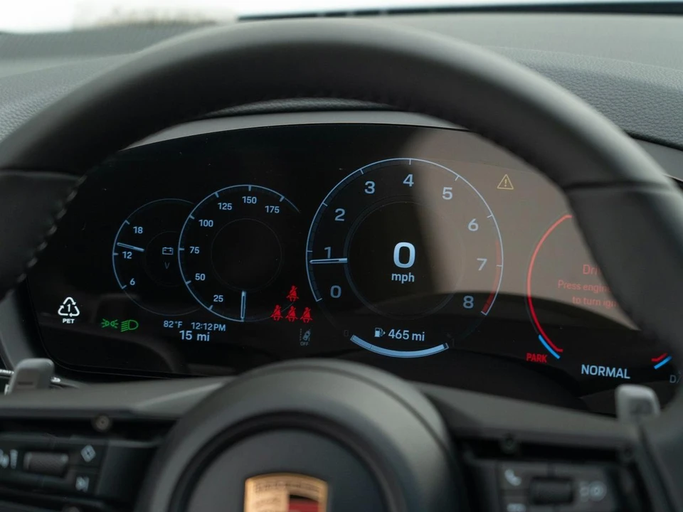 2026 Porsche 9Y0/9Y3 Cayenne Coupe - Image 31 of 31
