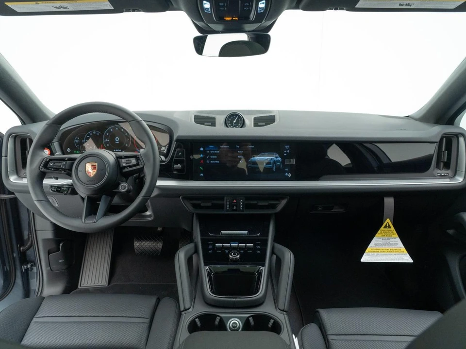 2026 Porsche 9Y0/9Y3 Cayenne Coupe - Image 30 of 31