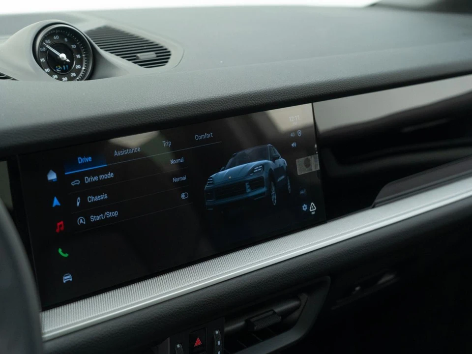 2026 Porsche 9Y0/9Y3 Cayenne Coupe - Image 25 of 31