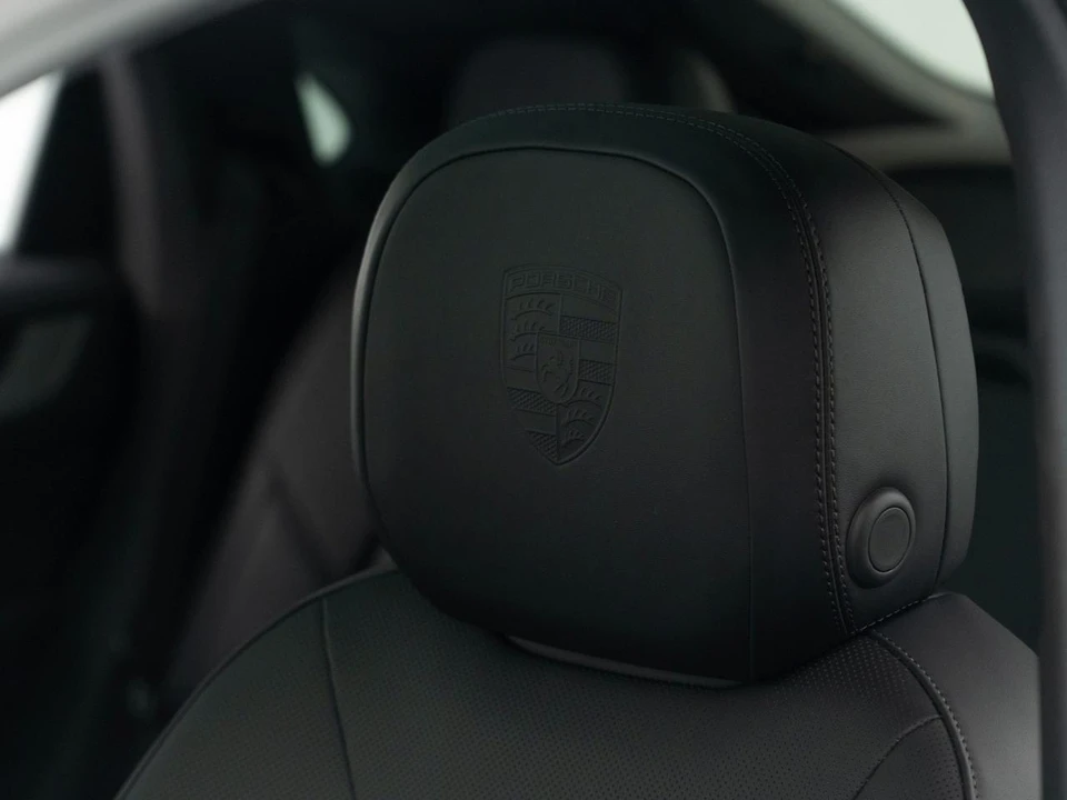 2026 Porsche 9Y0/9Y3 Cayenne Coupe - Image 18 of 31