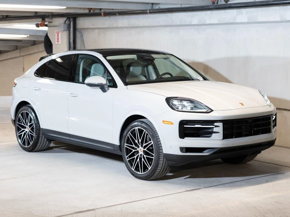 2026 Porsche 9Y0/9Y3 Cayenne Coupe - Image 7 of 28