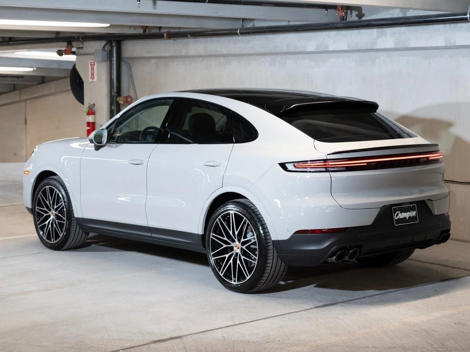 2026 Porsche 9Y0/9Y3 Cayenne Coupe - Image 3 of 28