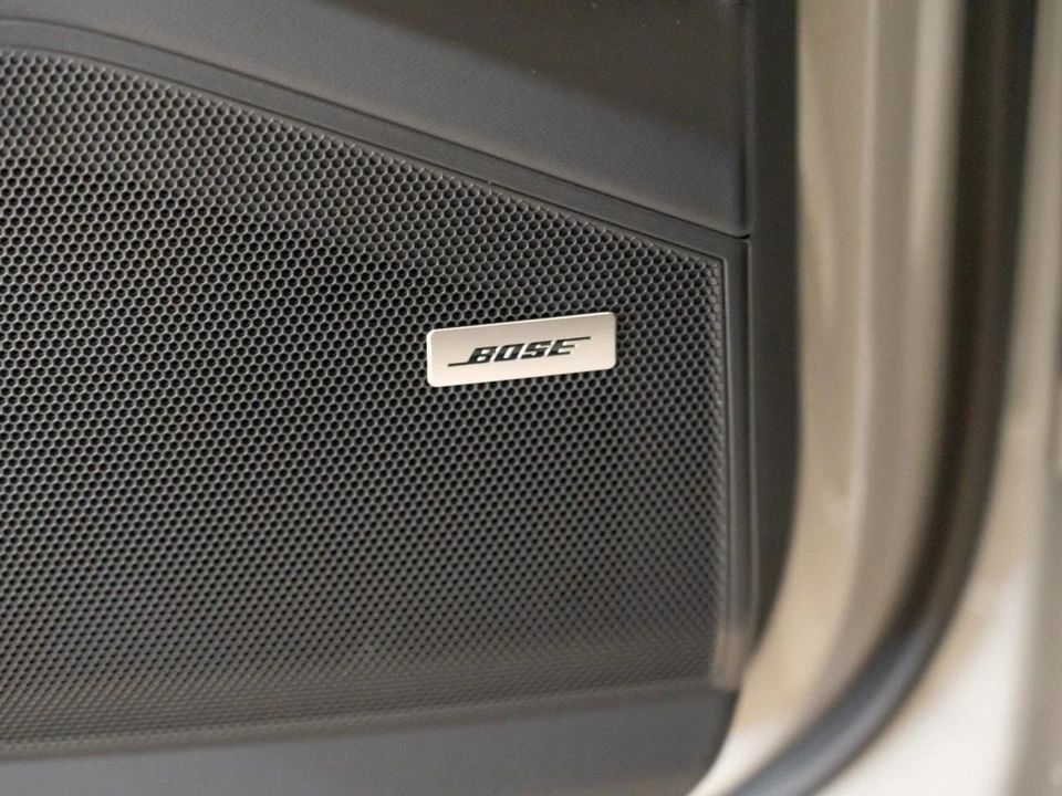2026 Porsche 9Y0/9Y3 Cayenne Coupe - Image 23 of 28