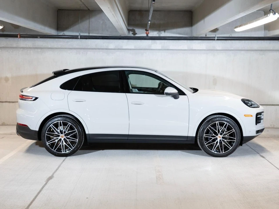 2026 Porsche 9Y0/9Y3 Cayenne Coupe - Image 8 of 28