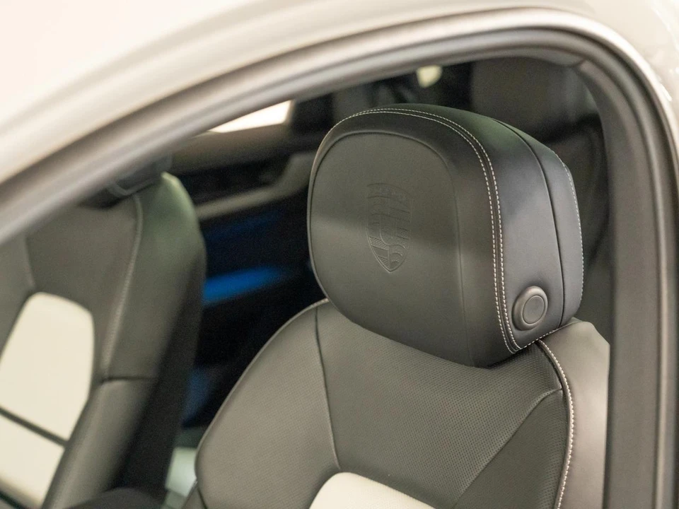 2026 Porsche 9Y0/9Y3 Cayenne Coupe - Image 25 of 29