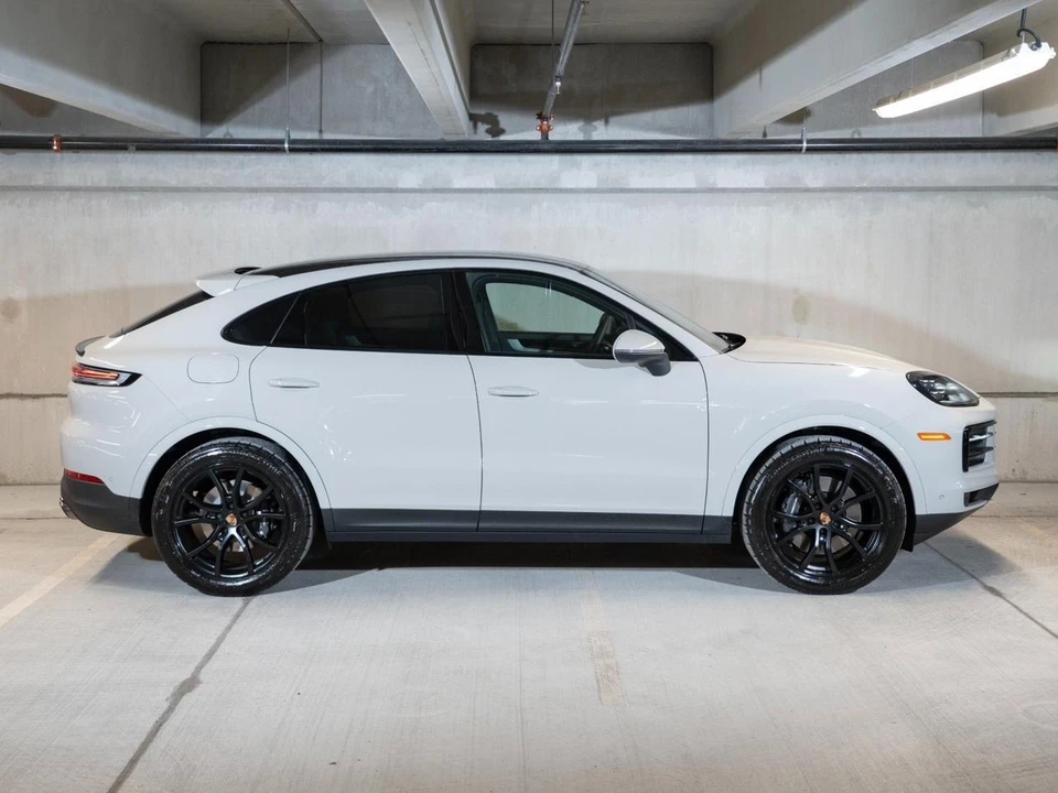 2026 Porsche 9Y0/9Y3 Cayenne Coupe - Image 8 of 29