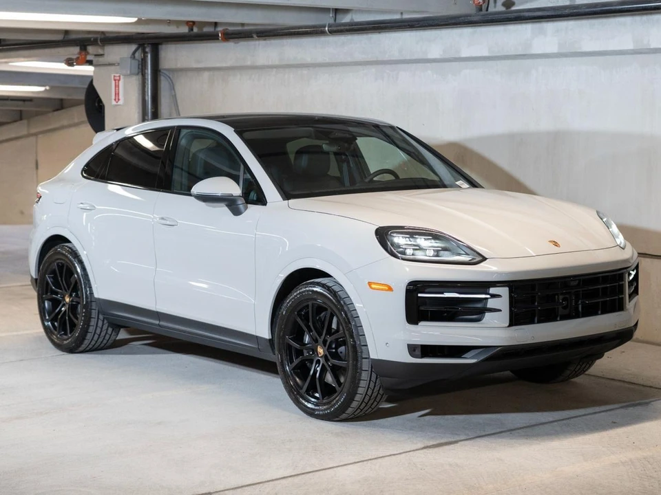 2026 Porsche 9Y0/9Y3 Cayenne Coupe - Image 7 of 29