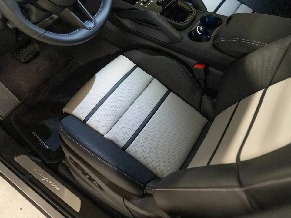 2026 Porsche 9Y0/9Y3 Cayenne Coupe - Image 14 of 29