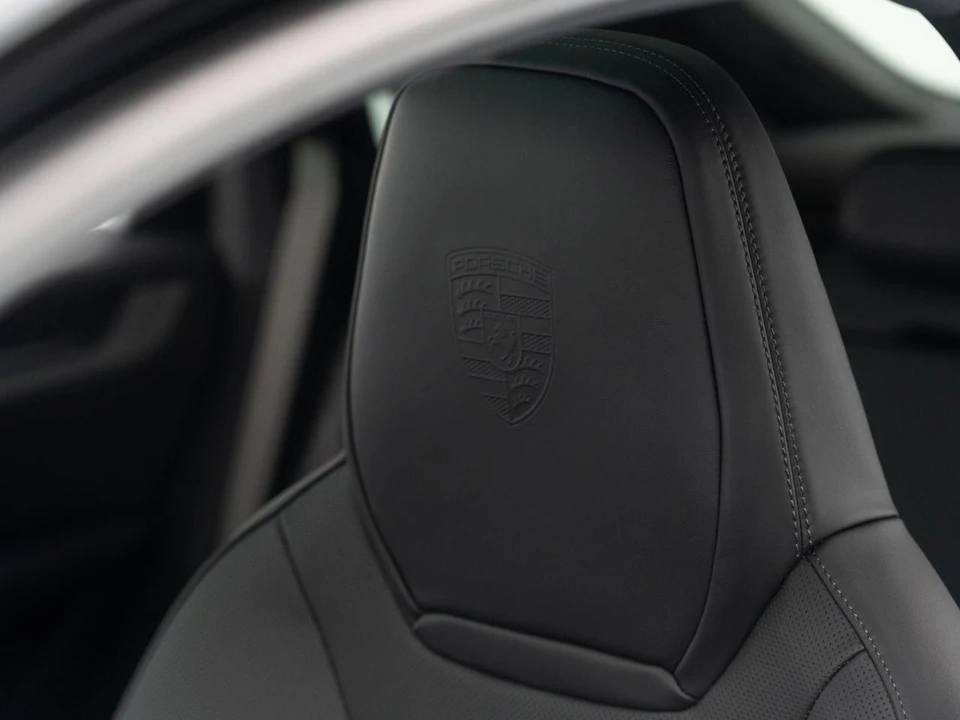 2026 Porsche 9Y0/9Y3 Cayenne Coupe - Image 19 of 31