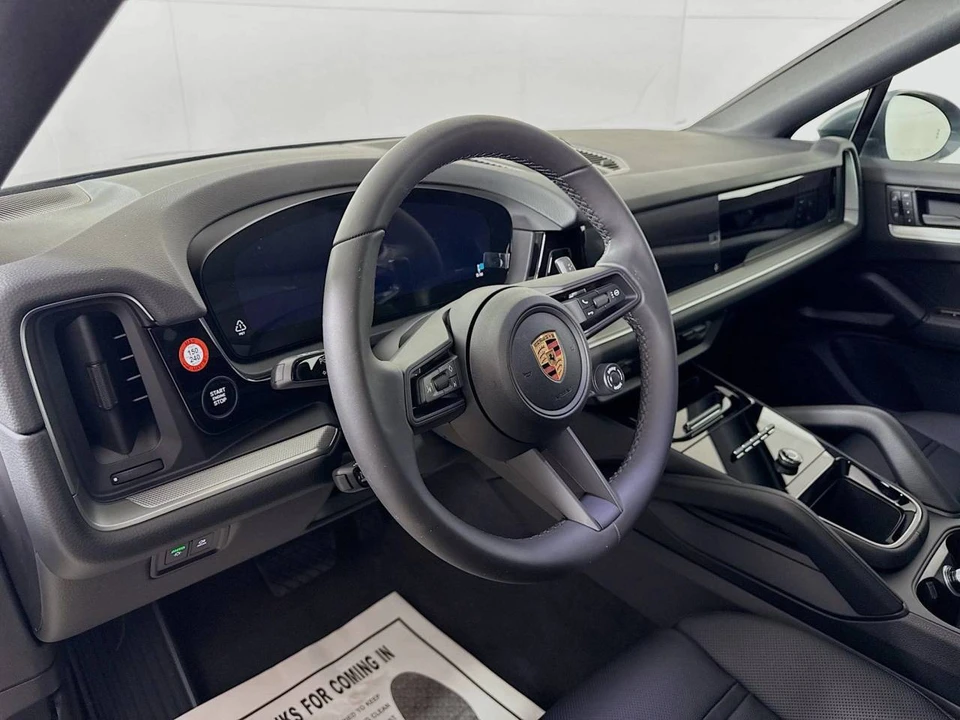 2026 Porsche 9Y0/9Y3 Cayenne Coupe - Image 4 of 5