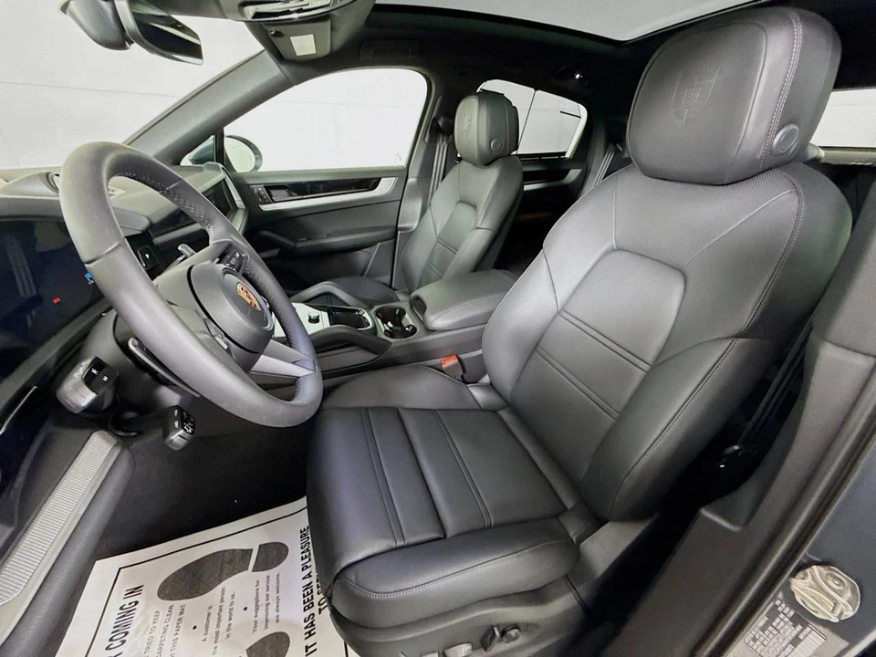 2026 Porsche 9Y0/9Y3 Cayenne Coupe - Image 5 of 5
