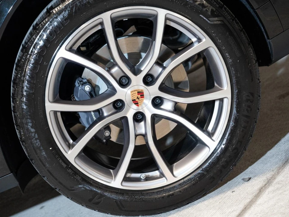 2026 Porsche 9Y0/9Y3 Cayenne Coupe - Image 11 of 29