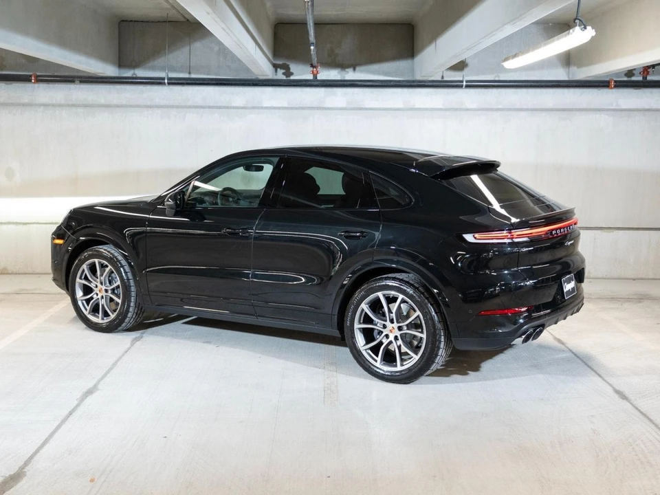 2026 Porsche 9Y0/9Y3 Cayenne Coupe - Image 3 of 29