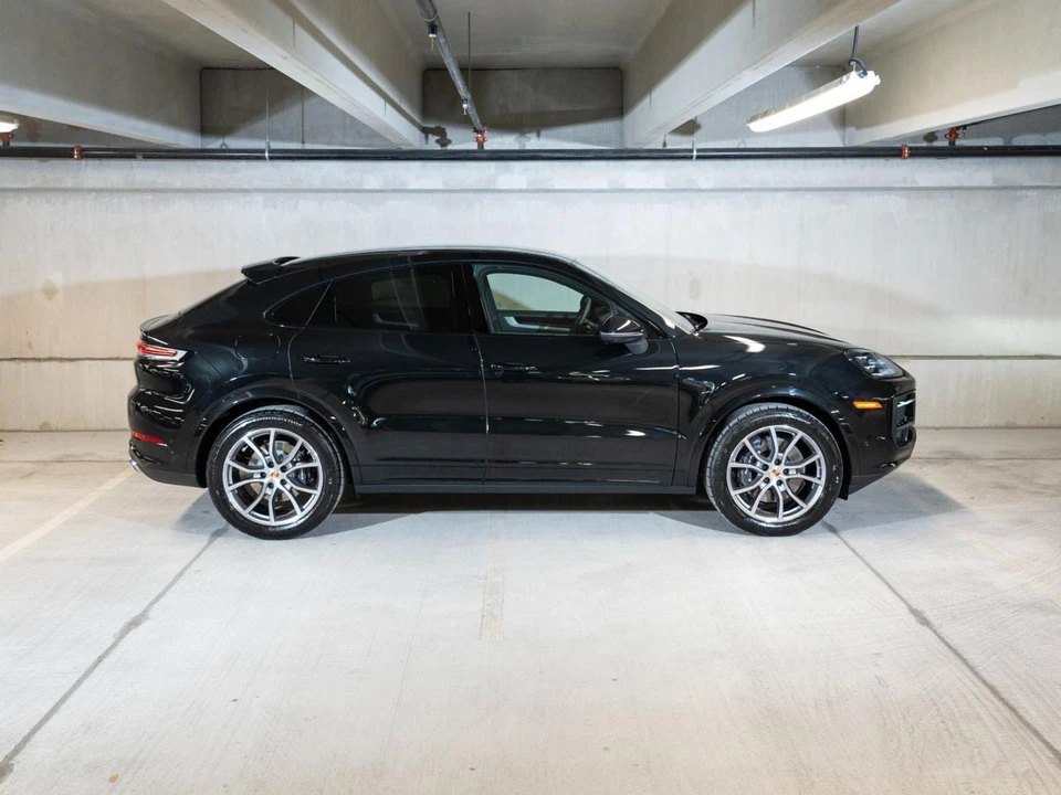 2026 Porsche 9Y0/9Y3 Cayenne Coupe - Image 8 of 29