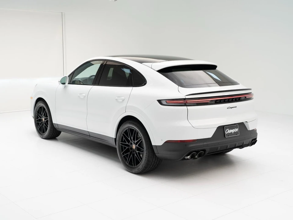 2026 Porsche 9Y0/9Y3 Cayenne Coupe - Image 3 of 31