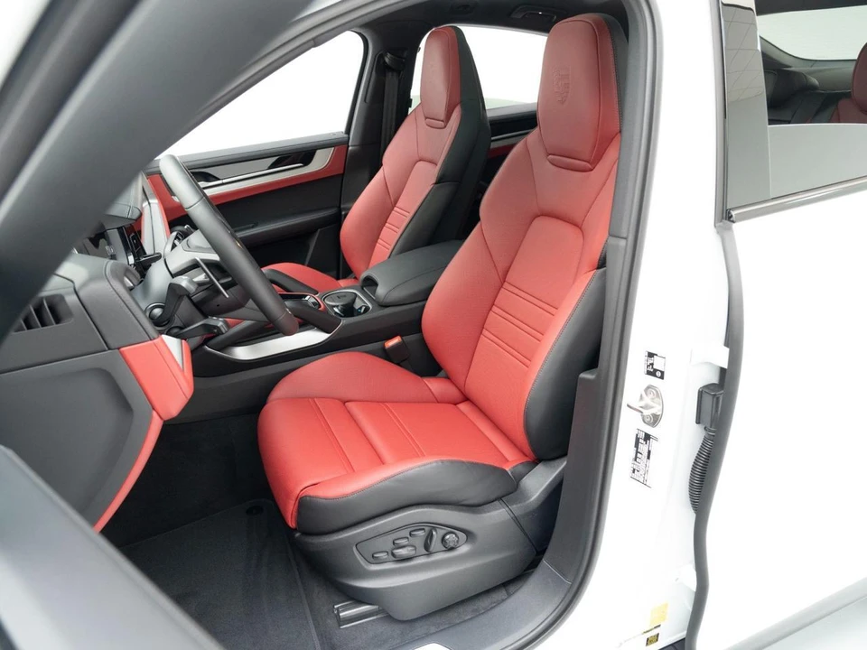 2026 Porsche 9Y0/9Y3 Cayenne Coupe - Image 5 of 31