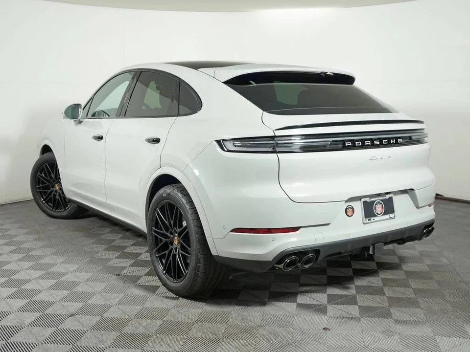 2026 Porsche 9Y0/9Y3 Cayenne Coupe - Image 3 of 4