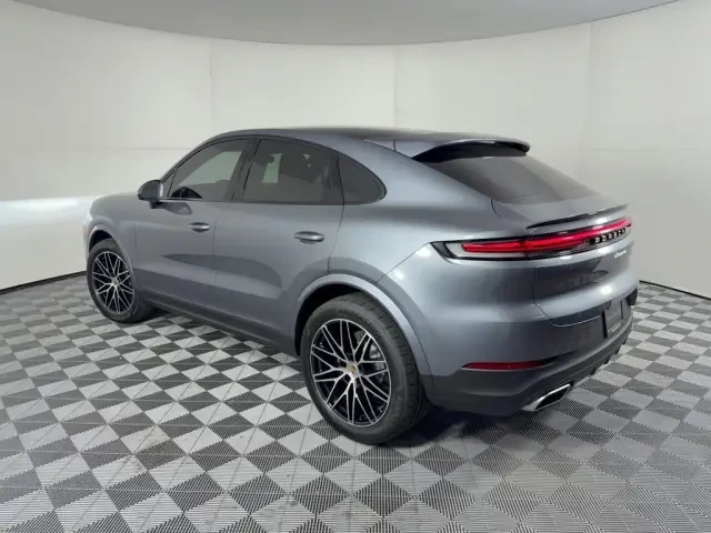 2026 Porsche 9Y0/9Y3 Cayenne Coupe - Image 22 of 31