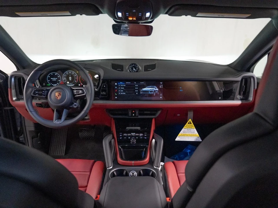 2026 Porsche 9Y0/9Y3 Cayenne Coupe - Image 26 of 30