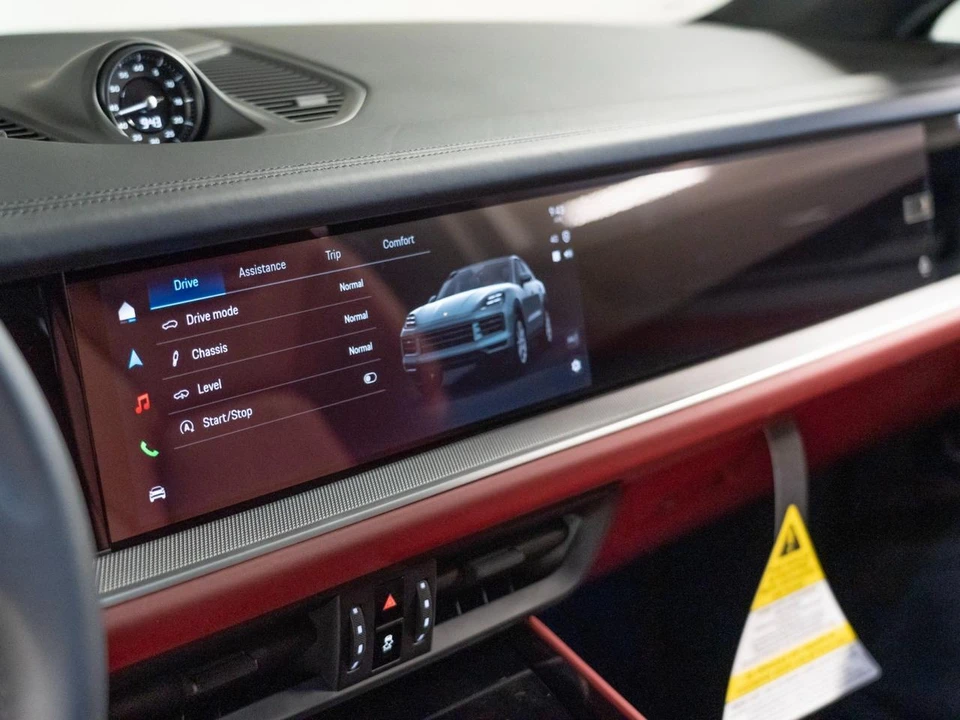 2026 Porsche 9Y0/9Y3 Cayenne Coupe - Image 21 of 30
