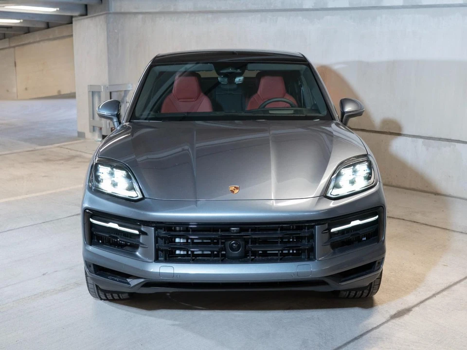 2026 Porsche 9Y0/9Y3 Cayenne Coupe - Image 6 of 30