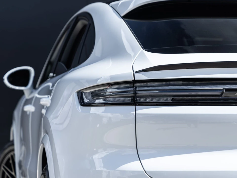 2026 Porsche 9Y0/9Y3 Cayenne Coupe - Image 14 of 31