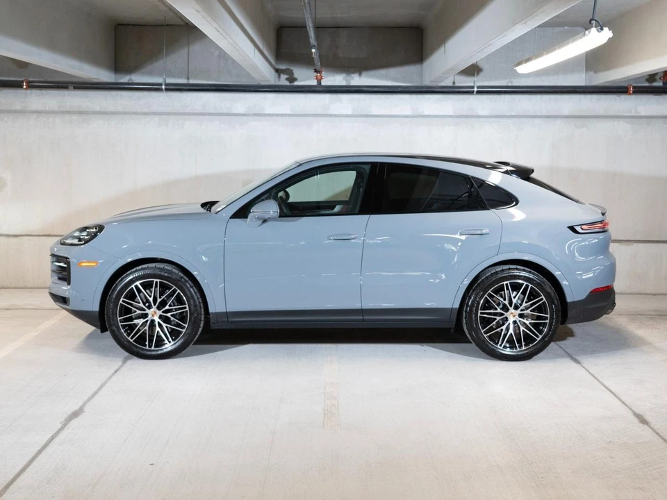 2026 Porsche 9Y0/9Y3 Cayenne Coupe - Image 2 of 27